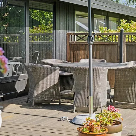 بيت للعطل Paradise With Pool Near Havnso Føllenslev